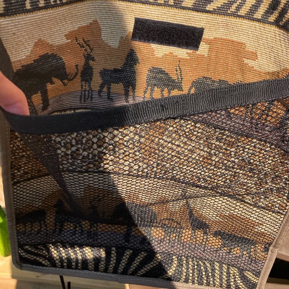 Yuhang Collapsible Safari Bag w/ Wheels - Picture 6 of 7